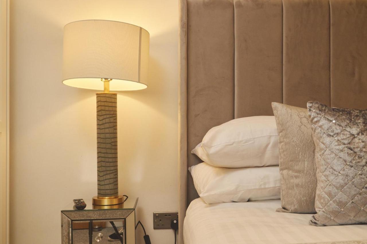 Deluxe City Modern Apt&Free Parking No Balcony 리즈 외부 사진